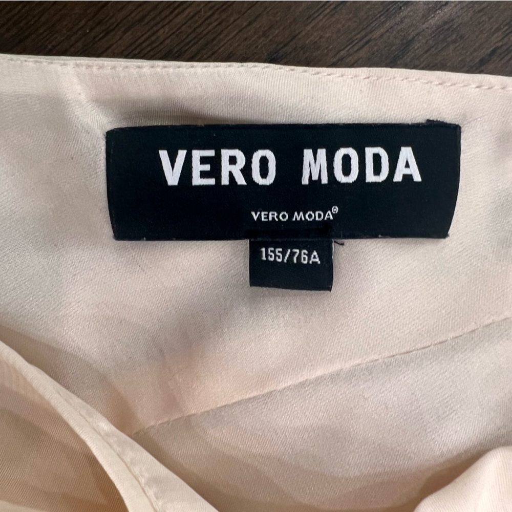Vero Moda Dress - Picture 5 of 10